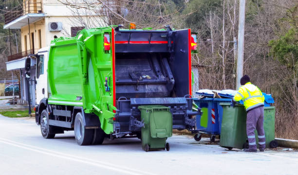 Best Property Management Cleanouts  in Lakewood, CA